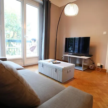 Le Flaugergues centre ville Rodez Extérieur photo